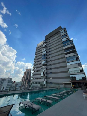 Flat Deluxe com Varanda e Vista no Jardins - VN Capote Luxuoso